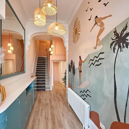 Hotell Host & - House